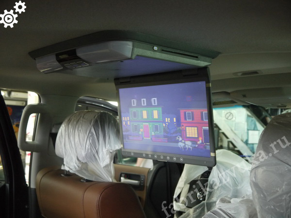 Потолочный монитор на Toyota Sequoia