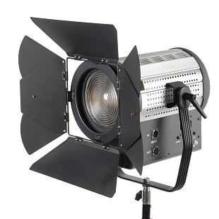 фото Fresnel 500 LED X3 DMX